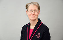 Dr. Annette Höing